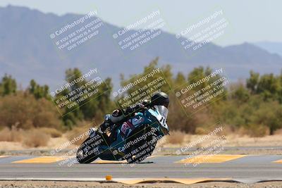 media/Apr-09-2023-SoCal Trackdays (Sun) [[333f347954]]/Turn 7 (1135am)/